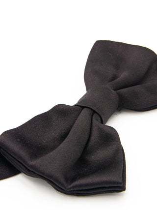 Classic bow tie