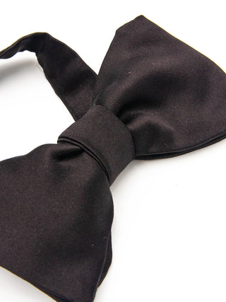 Classic bow tie