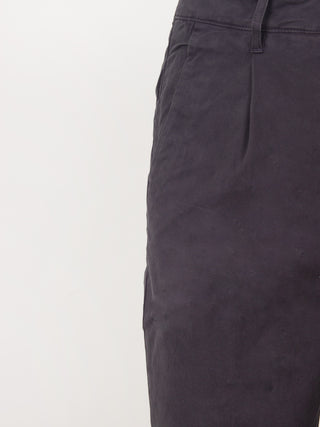 Pantaloni chino con pinces