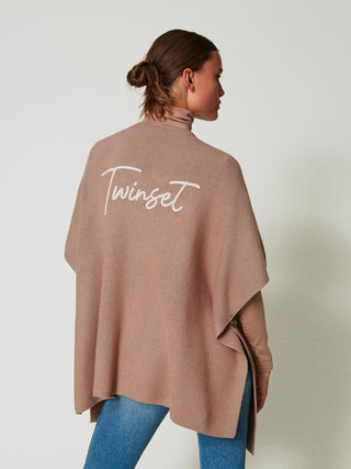 Poncho in maglia con ricamo logo