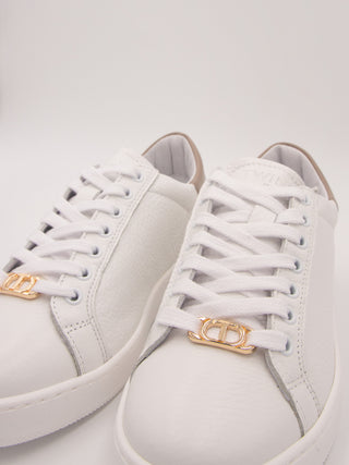 Sneakers in pelle con oval t