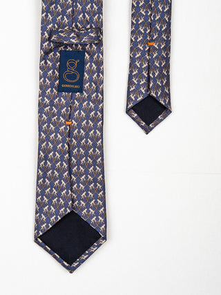 Patterned tie