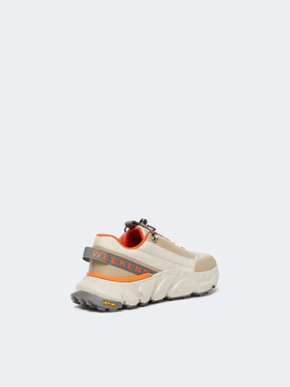 Sneaker in rete tecnica