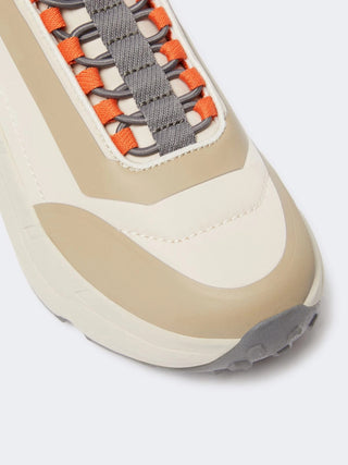 Sneaker in rete tecnica