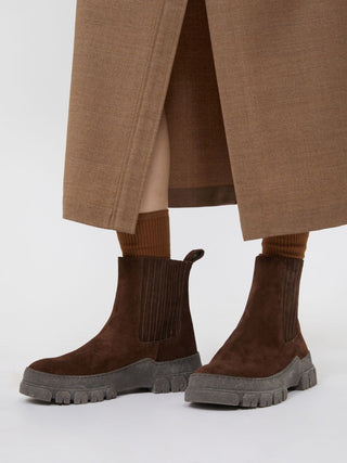 Chelsea boot in pelle scamosciata