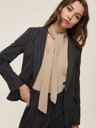 Giacca semi aderente in tessuto strech