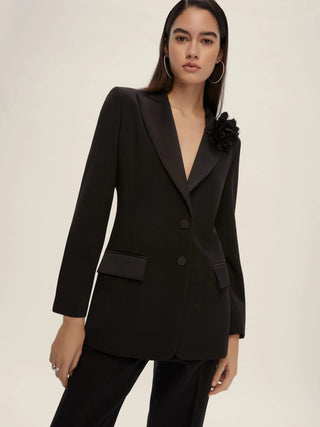 Blazer monopetto con scollo in raso