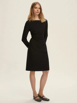 Abito con nodo sul fianco