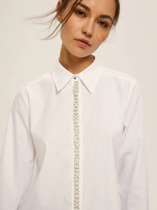 Camicia in popeline con dettagli di perle e strass