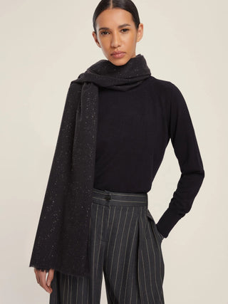 Stola con frange e filo di lurex