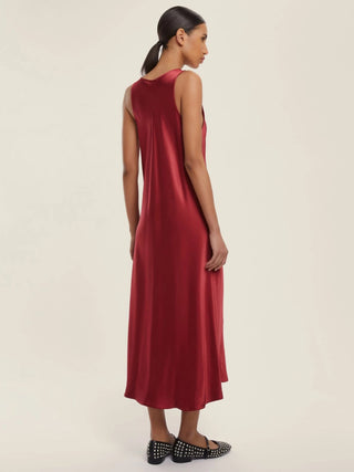 Abito smanicato in raso