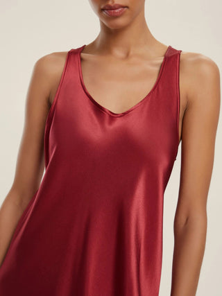 Abito smanicato in raso