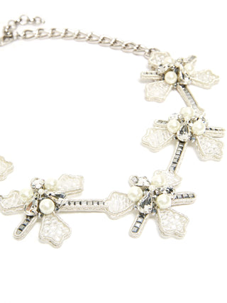 Collana con fiori e bead