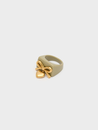 Anello demure over fiocco/cuore