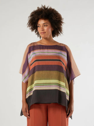Poncho in tencel stampato e top
