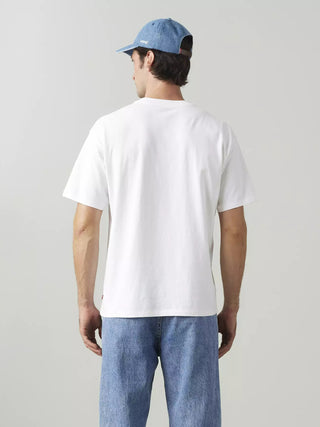 T-shirt vintage con grafica batwing