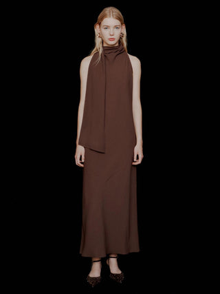 Abito longuette in envers satin