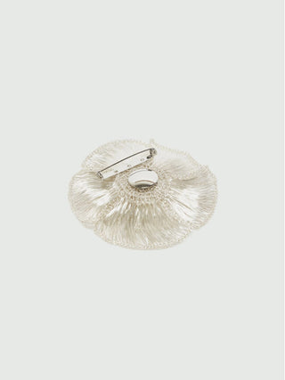 Spilla con fiore e perline