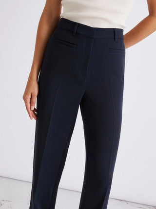 Pantalone leggermente flare in cady
