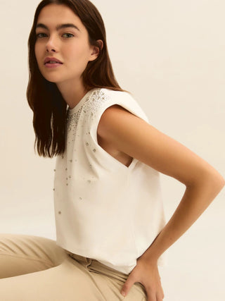 T-shirt smanicata con cristalli