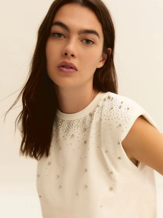 T-shirt smanicata con cristalli