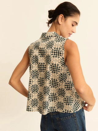 Camicia smanicata in popeline stampato