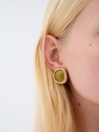 Orecchini antic in resina verde/oro