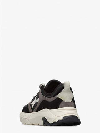 Sneakers in suede e tessuto tecnico