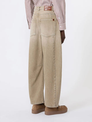 Jeans barrel leg in denim effetto used