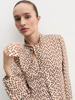 Camicia in crêpe con sciarpina