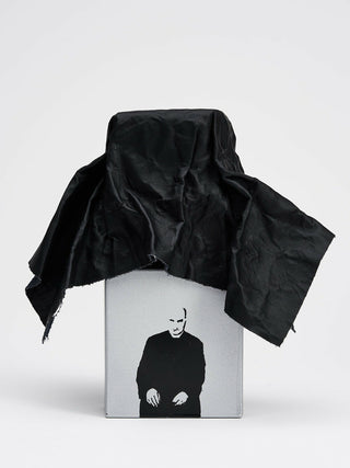 Io non ho mani che mi accarezzino il volto